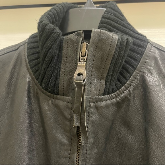 RARE MARLBORO CLASSICS Black Leather Bomber Jacket VINTAGE Oldstock HTF L MENS - Picture 3 of 13